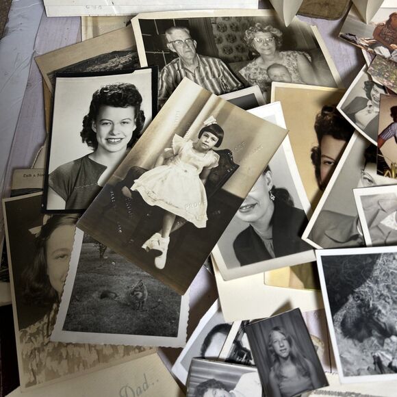 Lot Of 60 Antique Photos + Newspaper Certificates Announcements 1940-1970s - Picture 7 of 11